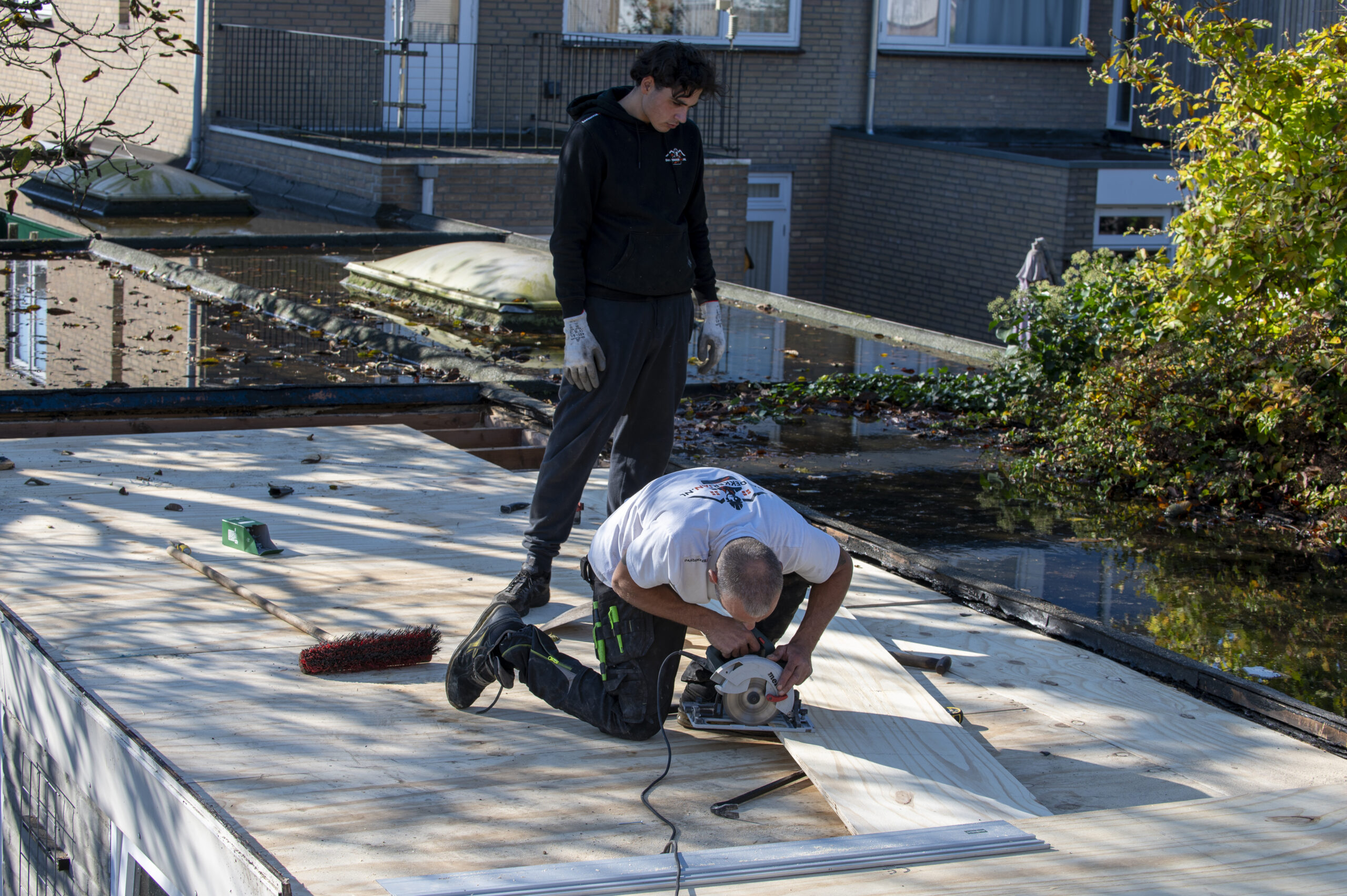 Plat dak waterdicht maken